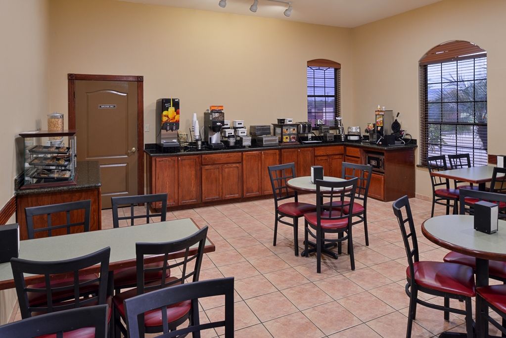 Americas Best Value Inn & Suites San Benito Konforlar fotoğraf
